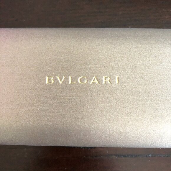 Bvlgari Eyeglass Case and Cloth Wipe - Picture 3 of 10